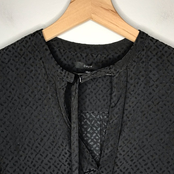 Drew Long Sleeve Textured Blouse Top in Black XS - Picture 4 of 7